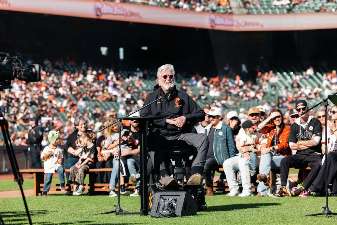 Mike Krukow, lenda da transmissão dos San Francisco Giants, se aposentou após 36 anos como analista principal da equipe…