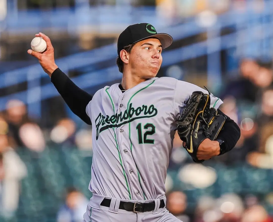 Seth Hernandez, draftado pelo Pirates com a sexta escolha em 2025, é o melhor prospect da organização atualmente. Depoi…