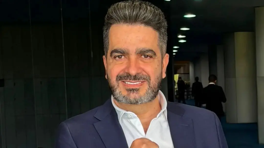 Leonardo Avalanche renuncia à candidatura para o Planalto e diz que nao apoia ninguém. Critica a banalizacao da corrupc…