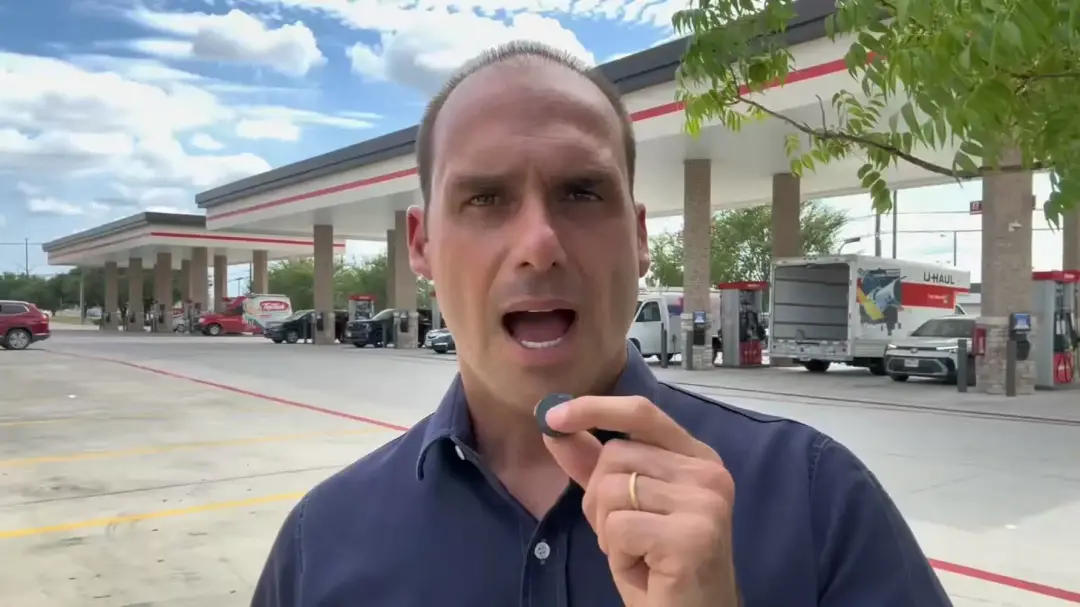 Eduardo Bolsonaro prometeu faxina no Itamaraty se Flávio vencer a eleição, dizendo que mapeou embaixadores que atuaram …