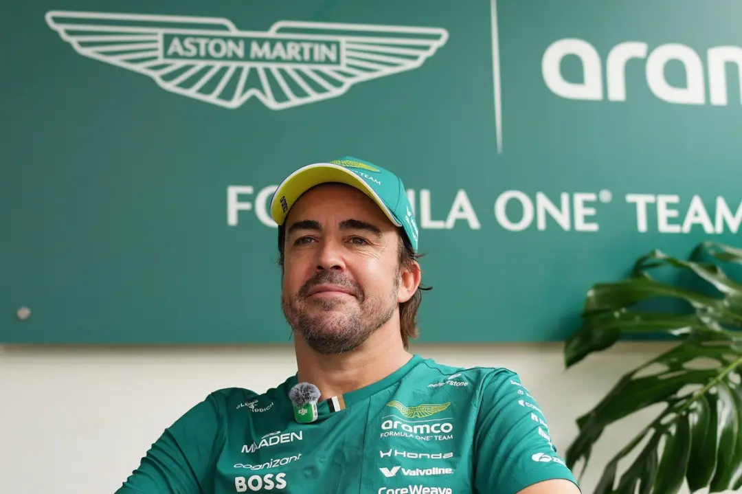 Fernando Alonso renovou contrato com a Aston Martin para mais um ano, completando a 24 temporada na Fórmula 1 em 2027. …