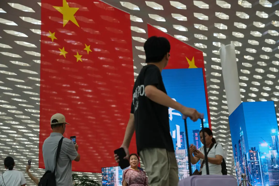 China inicia a Semana Dourada com previsão de 2,15 milhões de cruzas fronteiriças diárias, mas com novos regulamentos a…
