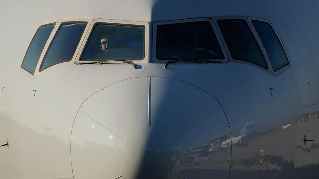 Piloto da FlyDubai está sob suspeita de apunhalar o copiloto no voo, numa tentativa de forçar o pouso. A gente precisa …