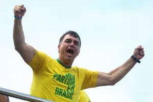 Negociações no TSE definiram o desfecho sobre as fake news do senador Flávio Bolsonaro. Os gabinetes buscaram uma saída…