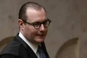 Zanin toma posse como ministro substituto do TSE na quinta-feira, 1 de setembro. A nomeação garante que um juiz do STF …