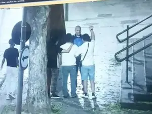 Rio, turista mexicano faleceu após pular sobre o capô do carro para parar a fuga de suspeitos de roubo. É um ato de gra…