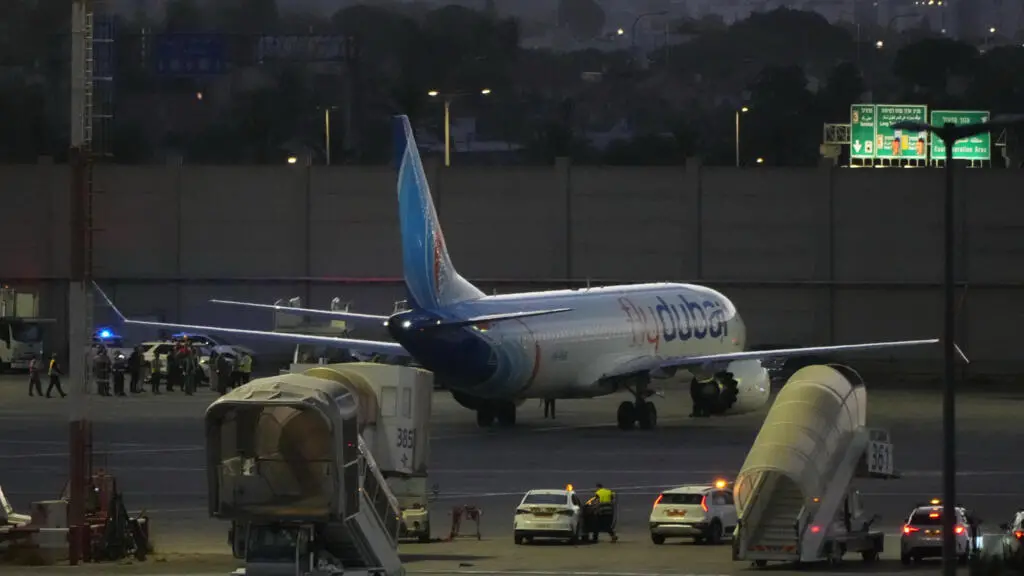 FlyDubai suspendeu voos para e de Israel depois que um piloto esfaqueou o copiloto durante um voo. A defesa israelense …