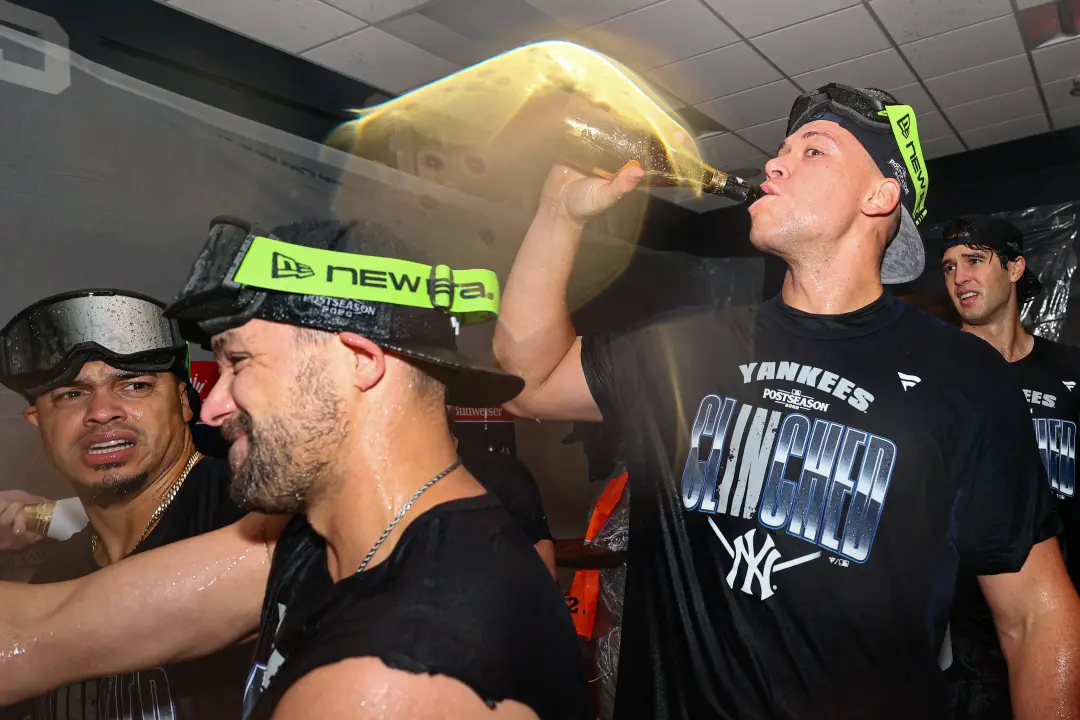 Aaron Judge e os Yankees varreram o Boston Red Sox em dois jogos da wild card, vencendo por 18 a 2 no total. É muito bo…