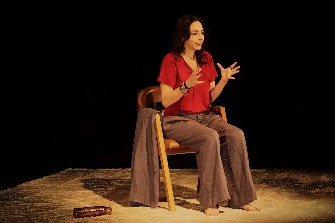 Monólogo Selvagem volta na Casa de Cultura Laura Alvim, em Ipanema, com Gabriela Rosas. A peça fala da médica Mariana q…