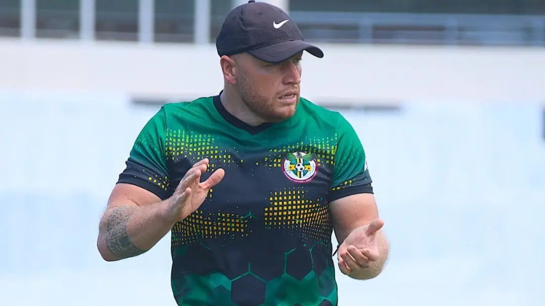 Kurt Herd é o único gestor escocês comandando uma seleção nacional, dirigindo a equipe de Dominica. A gente percebe que…