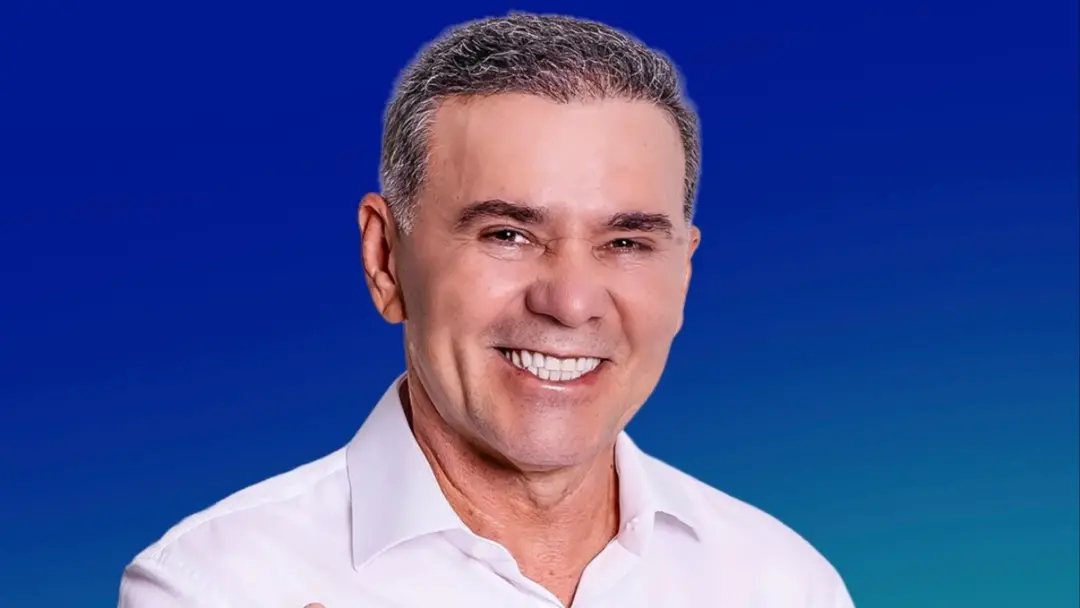 Alcides Fernandes, PL, disputa vaga de senador pelo Ceará com o número 222 nas Eleições 2026. É um momento que exige ca…
