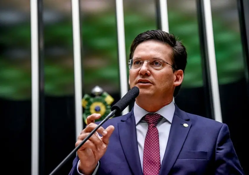 João Roma, o número 222, é candidato a senador pela Bahia nas Eleições 2026. A gente sabe que a escolha de quem represe…