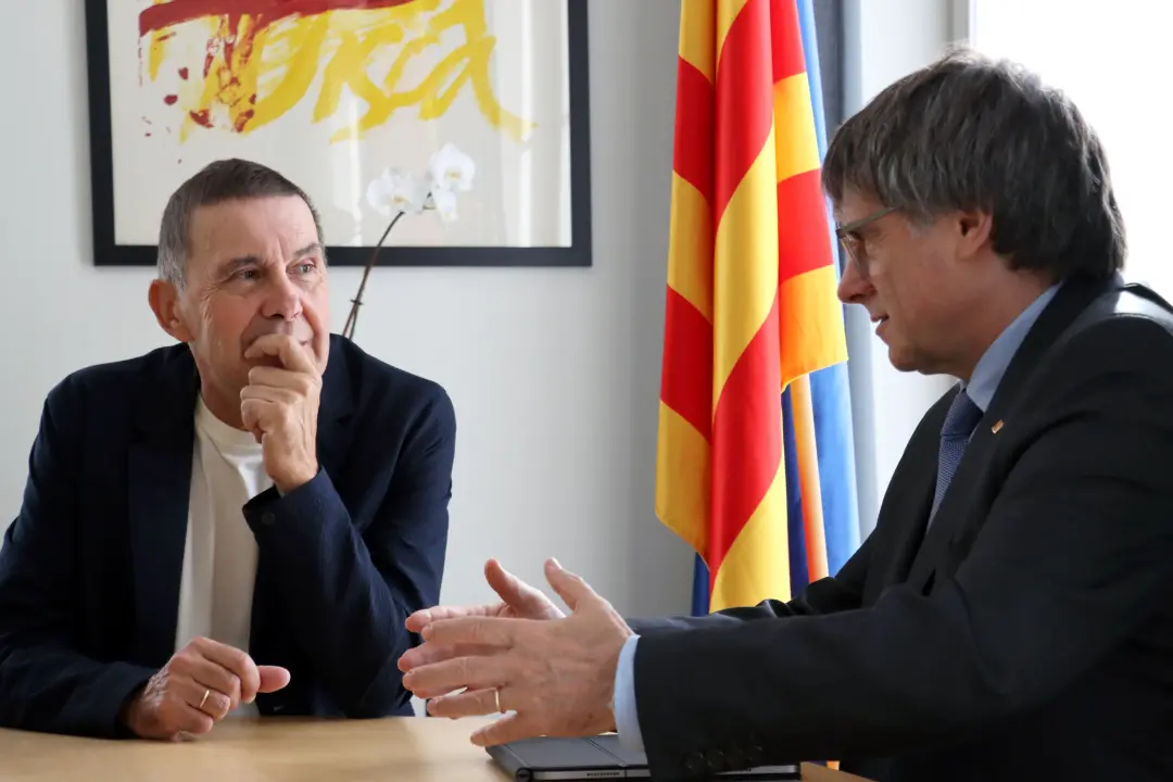 Junts per Catalunya diz não aos dois decretos do Conselho de Ministros, alegando que não impede a compra de imóveis por…