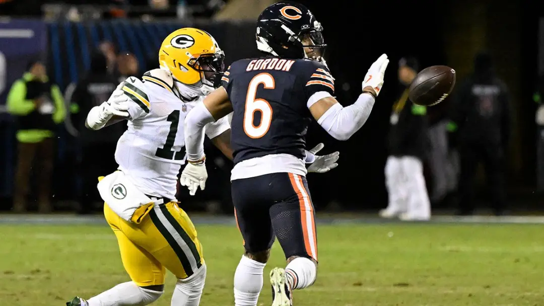 Kyler Gordon foi designado para voltar da lista PUP dos Bears em Chicago. Isso dá três semanas pra avaliar o condiciona…