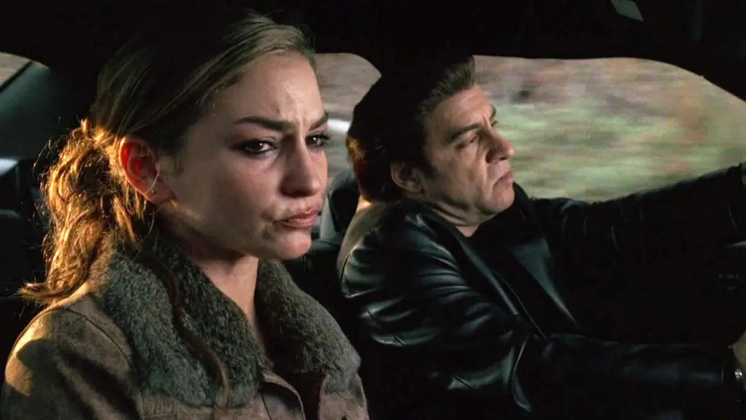 Tony Soprano, o protagonista de The Sopranos, se tornou um antiheroi icônico com a série de 1999. A complexidade moral …