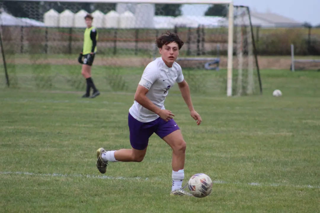 Brayden Escamilla marcou o gol da vitória do Muncie Central sobre o Delta por 2 a 1 no fim de setembro. Mesmo com quatr…