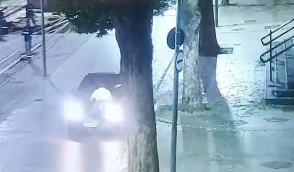Pedra do Sal, Rio de Janeiro, madrugada de terça, um turista mexicano morreu depois de reagir a um assalto. Ele tentou …