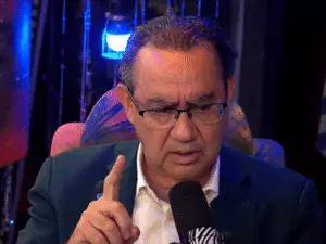 Cury comentou que Flávio não é tanto de direita, dizendo que ele é centro até para esquerda. Essa percepção sobre posic…