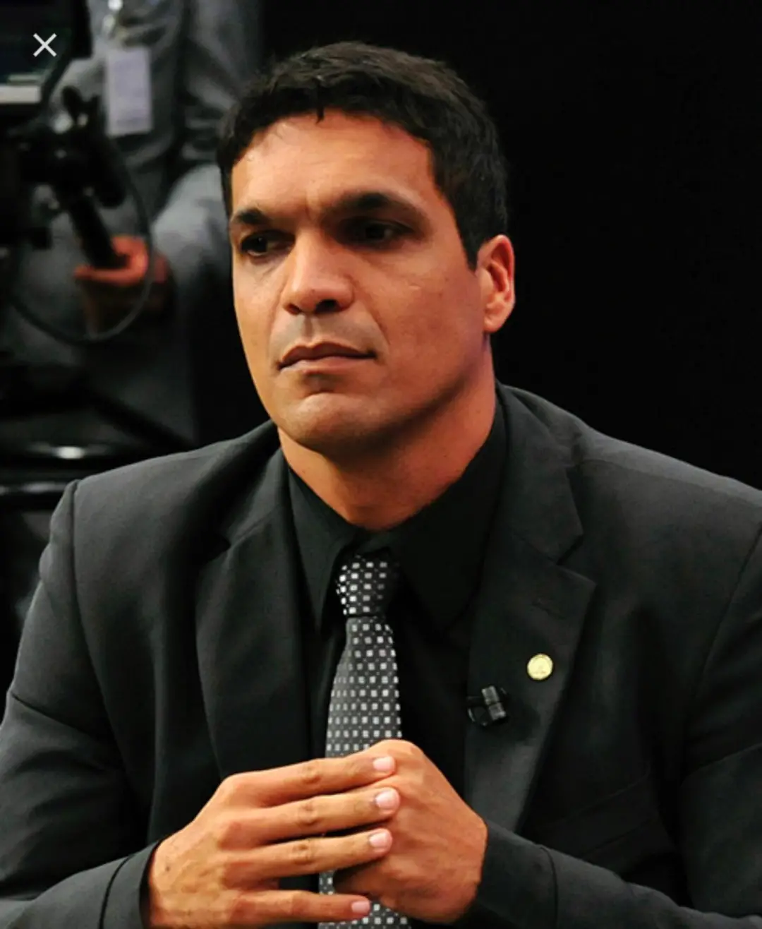 Candidato ao governo do Amazonas, Cabo Daciolo, usa o número 33 na eleição 2026. A gente analisa a proposta dele porque…