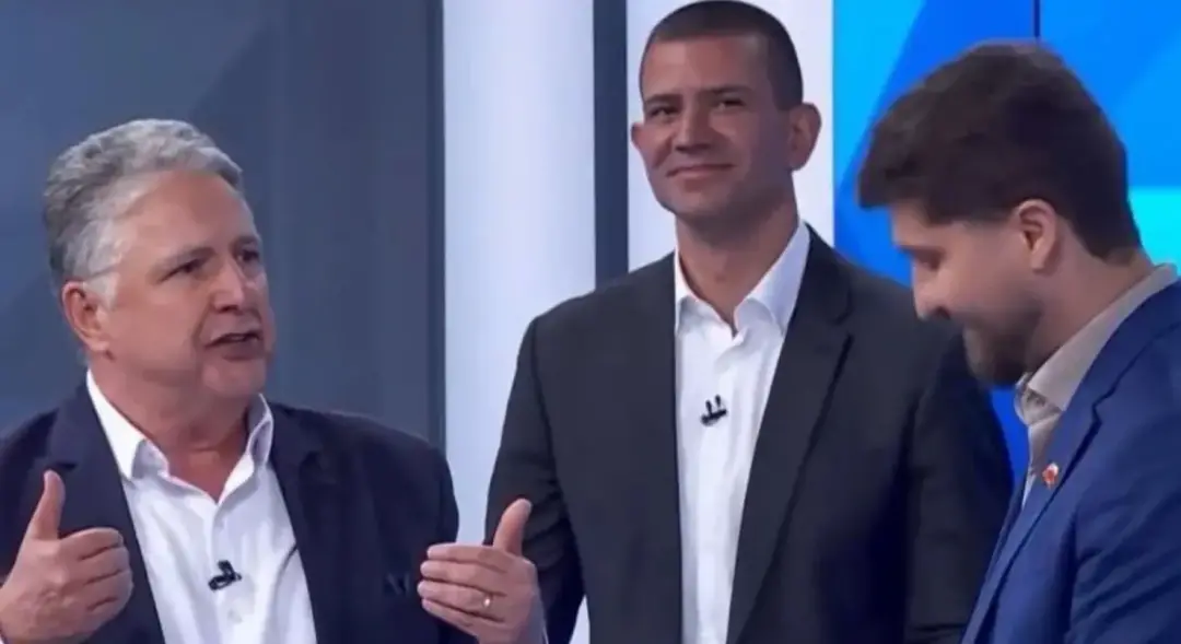 Garotinho citou Leitinho Feliz em debate no Rio e adversários seguraram o riso. Isso mostra como a memória de programas…