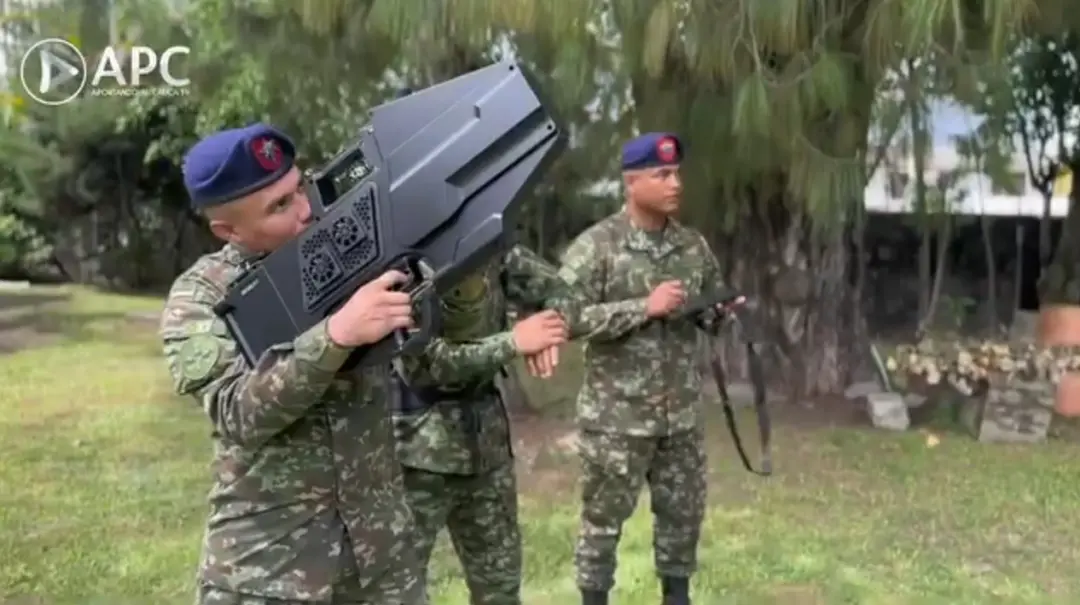 Sistema antidrone de cerca de 10 mil reais, cedido ao Exército Colombiano, foi roubado durante invasão a uma empresa em…