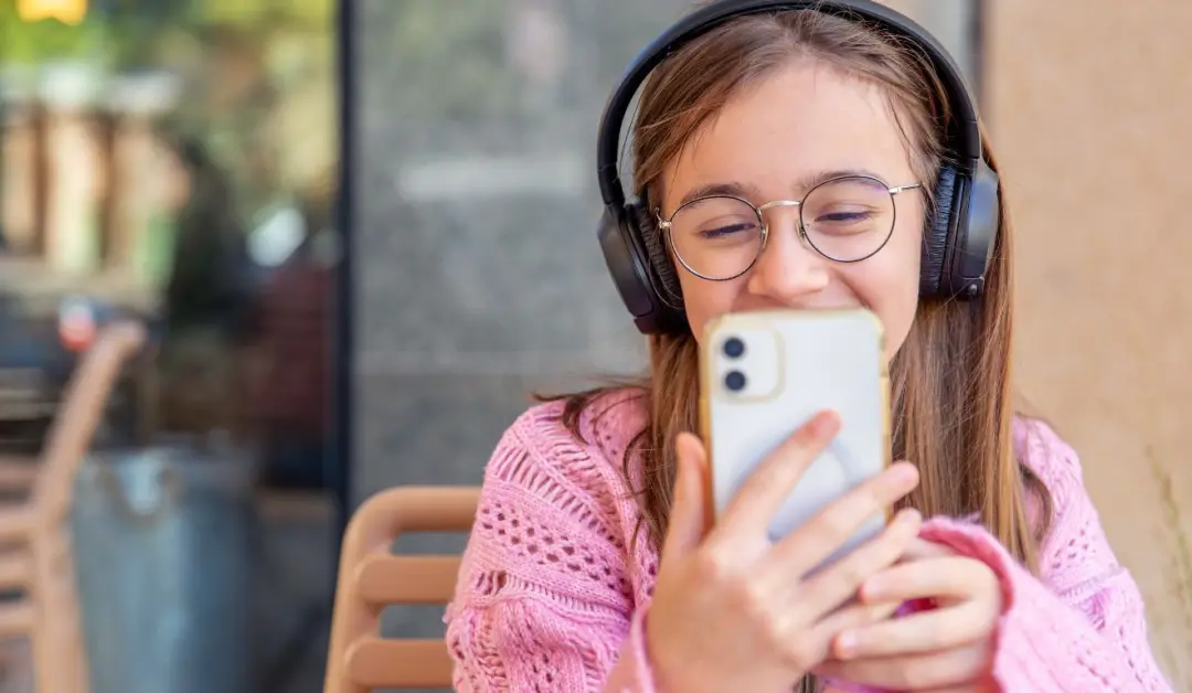 WhatsApp liberou controles opcionais para pais acompanharem grupos de adolescentes, avisando sobre entrada, saída ou cr…