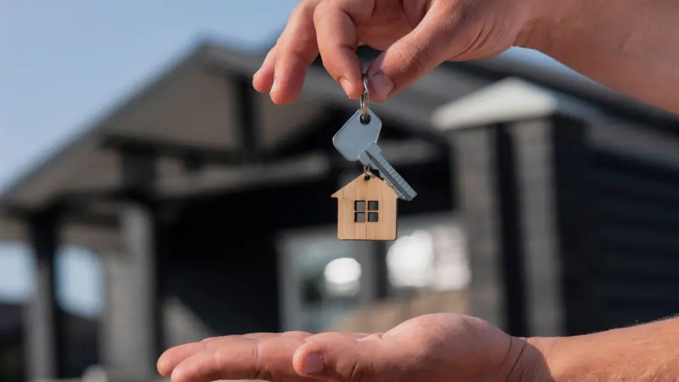 R$ 16,97 bilhões em financiamentos imobiliários com recursos da poupança em agosto de 2026. Isso é alta de 46,6% compar…