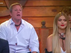 Luciana Bugni disse que quem não quer importunar sexualmente pode começar vestindo roupa. Isso levanta um debate sobre …