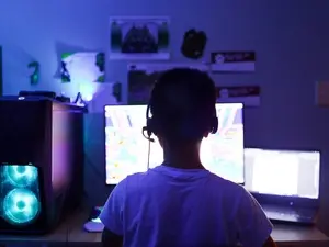 Um em cada três brasileiros conhece criança que sofreu bullying na internet. Isso mostra um problema sério de segurança…