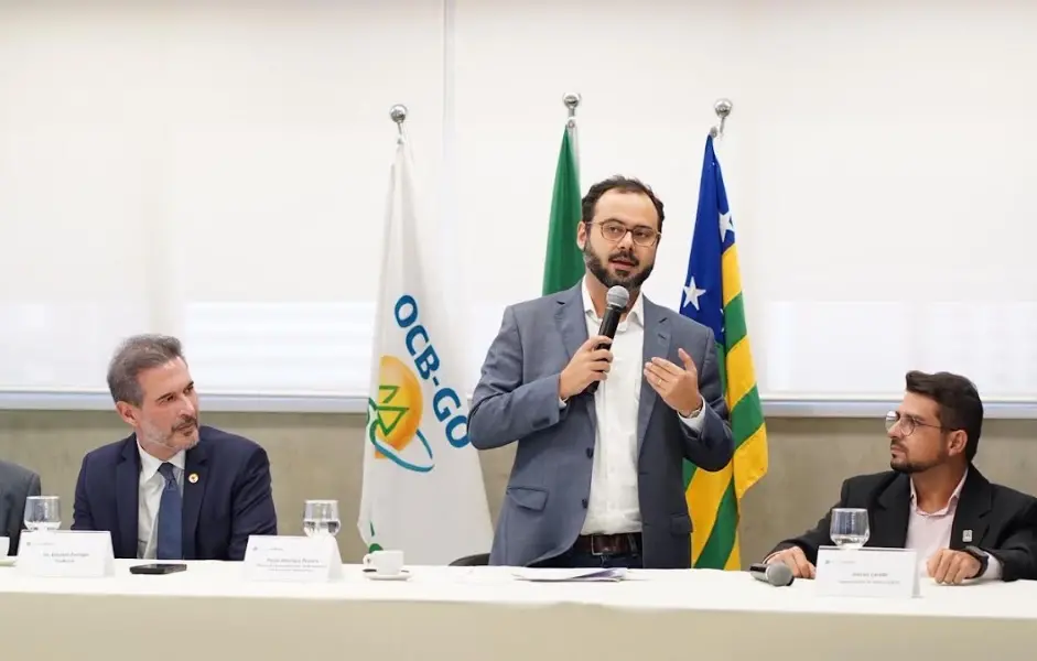 Cooperativas podem prestar serviços para órgãos públicos pelo Contrata Mais Brasil. Essa inclusão no programa simplific…