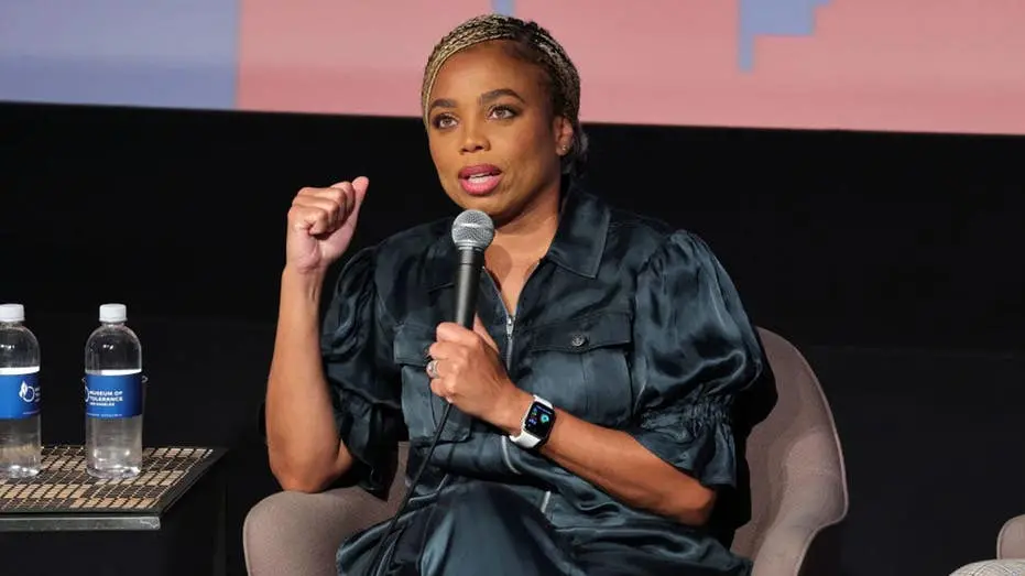A'ja Wilson recebeu falta técnica em jogo da WNBA após confrontar um torcedor no primeiro jogo das séries de playoffs c…