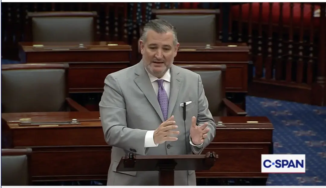Senador Ted Cruz bloqueou no Senado o projeto No Fakes Act, que visa limitar deepfakes de IA. Ele alegou falta de exceç…
