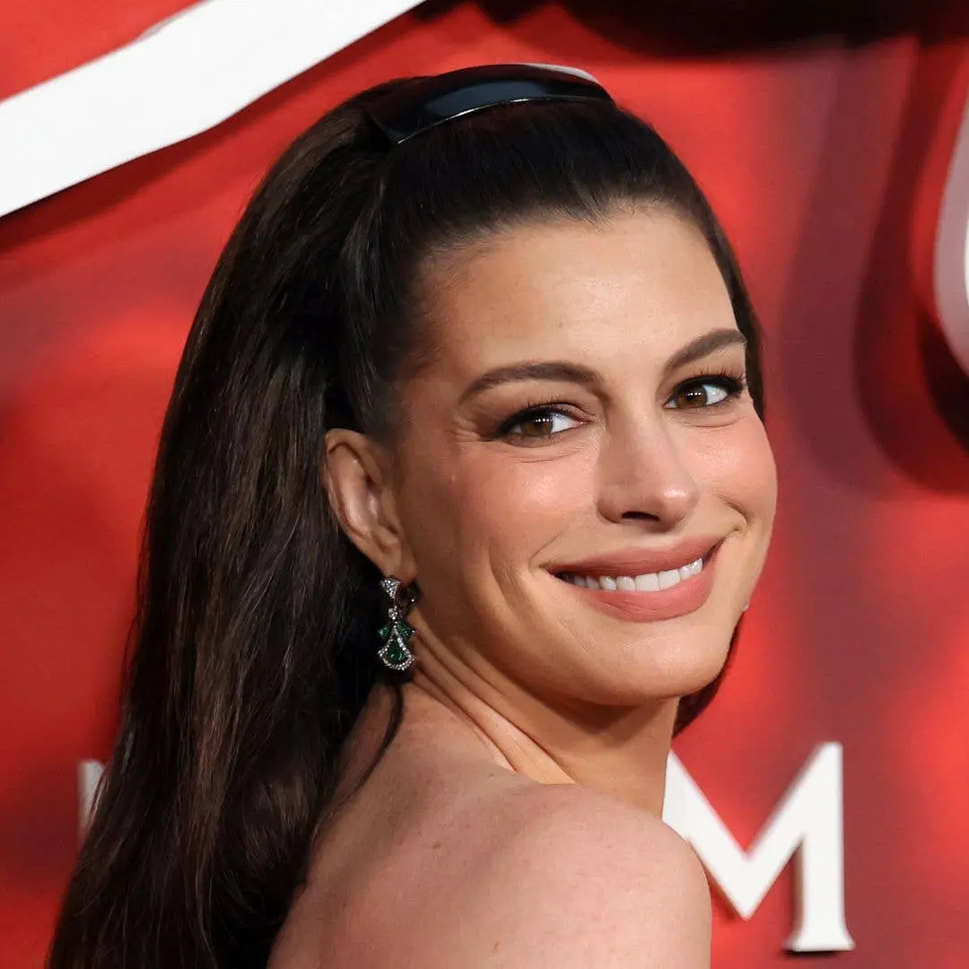 Anne Hathaway, aos 43 anos, falou sobre os planos de se afastar do hollywood enquanto espera seu terceiro filho. Faz se…