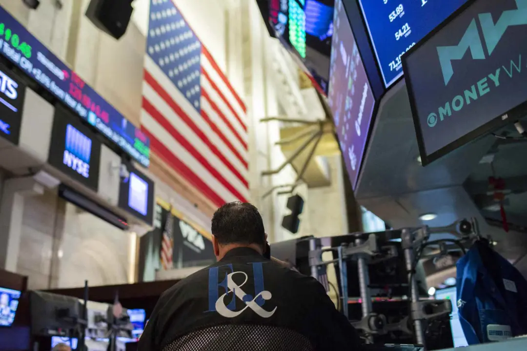 Dow Jones caindo 0,86% na quarta, mesmo com o PCE americano vindo abaixo do esperado. A indecisão do Fed sobre os juros…