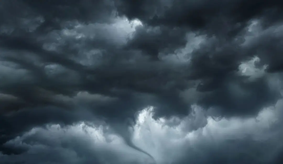 Ciclone extratropical se forma na divisa Rio Grande do Sul e Uruguai, trazendo chuva intensa e ventos para SC, Paraná e…