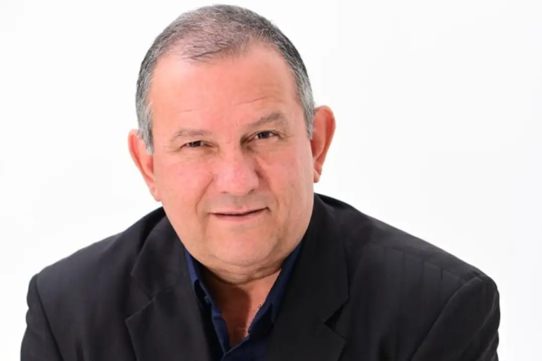 Luiz Lemes, candidato ao Senado em Mato Grosso do Sul, tem o número 277. Ponderar os lados é fundamental antes de votar…