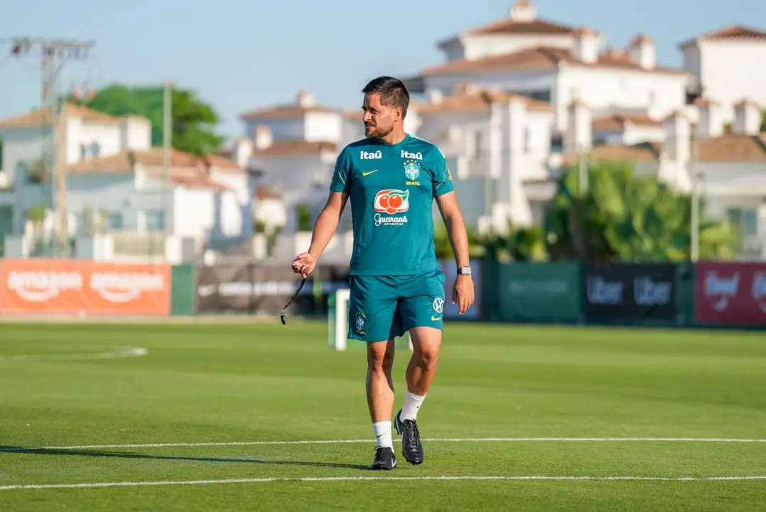Lucas Andrade destacou o trabalho coletivo da Selecao Sub20 no jogo de amistoso contra a Dinamarca, que terminou 4 a 1.…