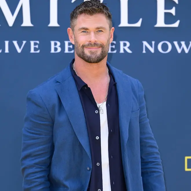 Chris Hemsworth e Elsa Pataky têm filha de 14 anos que é campeã de rodeio. O atletismo dela é impressionante, e acho ba…
