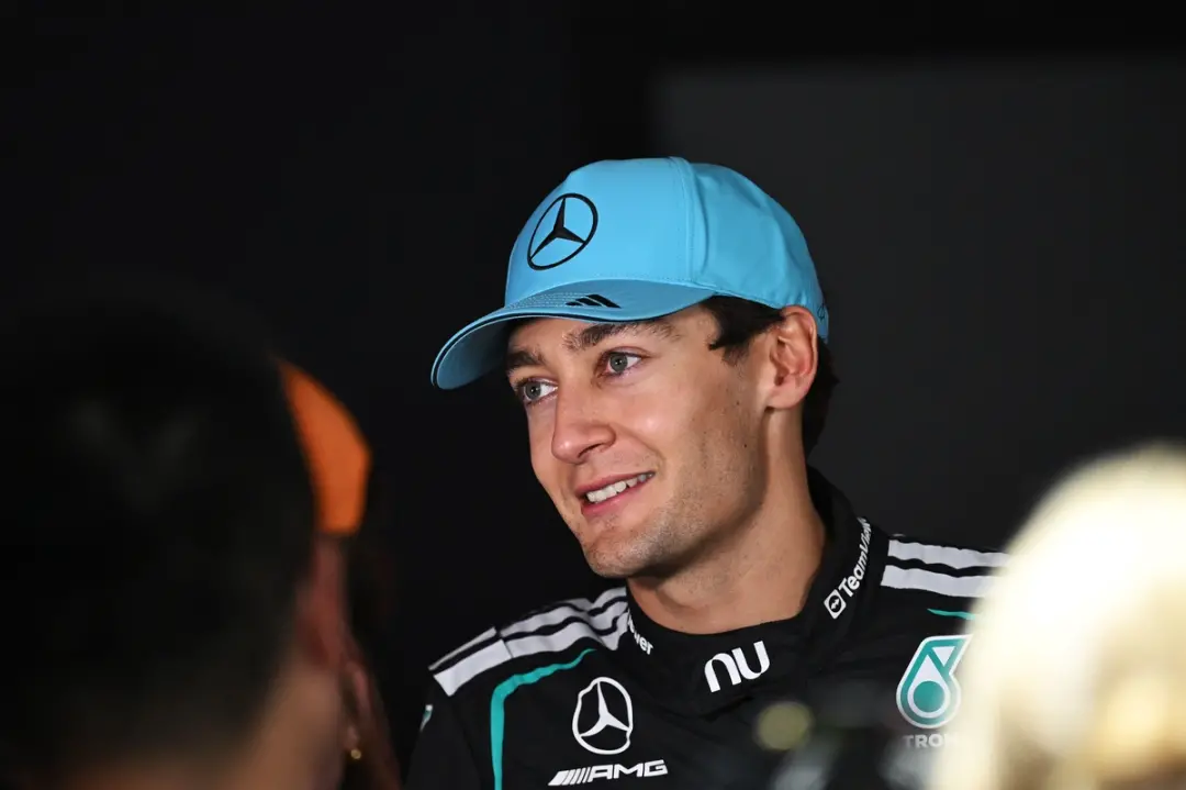 George Russell e outros seis pilotos fizeram um bate-papo em Langkawi, Malásia, antes do GP do Bahrein, incluindo kart …