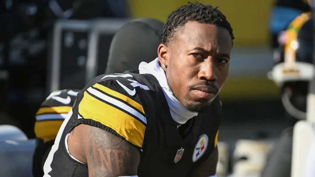 Joey Porter Jr. não tá com os Steelers na semana 4 contra o Cleveland Browns por lesão na lombar e impasse contratual. …