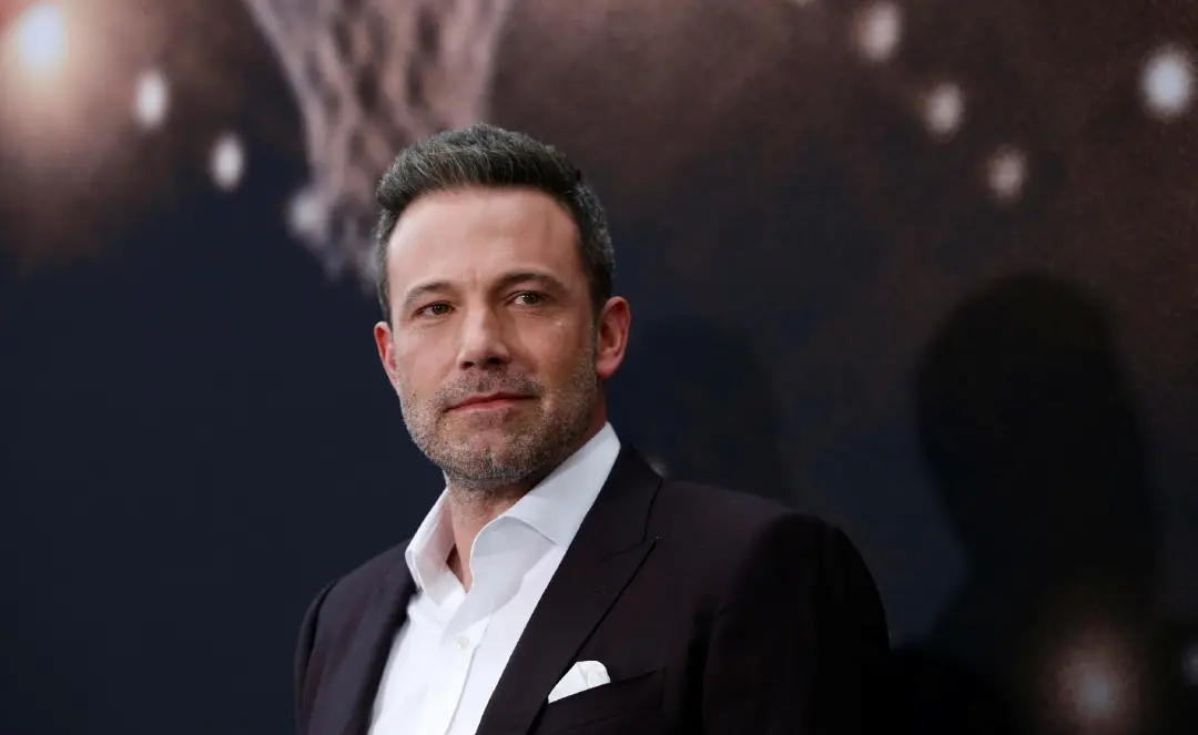 Ben Affleck falou sobre a morte dos pais, que foram em abril e junho. Ver a história dele com as cartas da mãe me fez p…