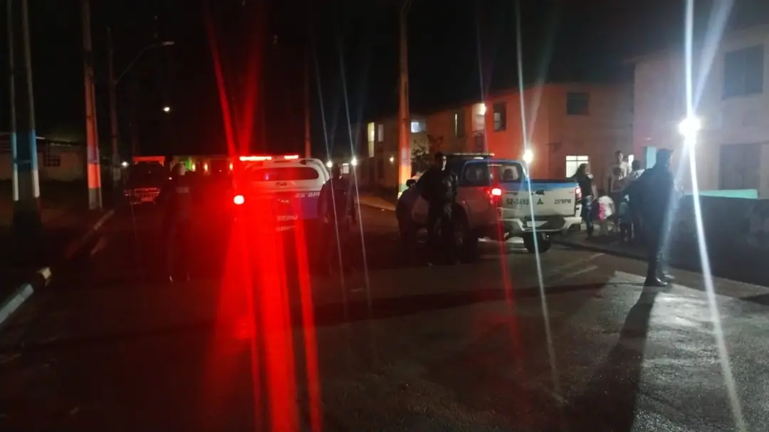 Cabo Frio teve ataque a tiros num bar, deixando um morto e dois feridos. É muito sério ver violência desse jeito em um …