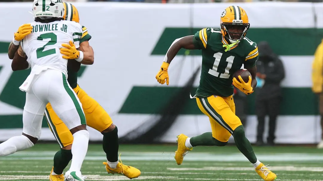 Jayden Reed vai passar o resto da temporada fora após cirurgia no pescoço. A lesão aconteceu contra os New York Jets. É…