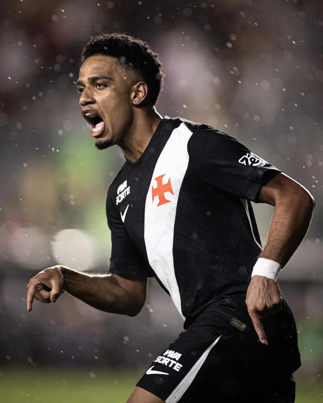 Brenner projeta retorno no Vasco para a partida contra o Remo no dia 10, após tratar lesão ligamentar no pé esquerdo se…