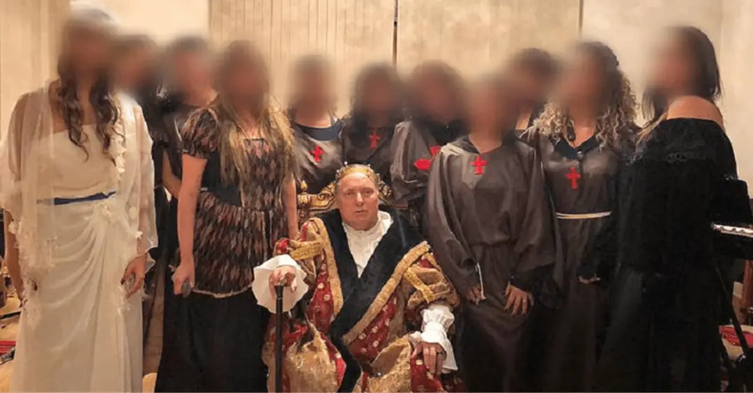 A desistência de Moacyr Ramos de Paiva Agustinho Júnior da ação pelo reconhecimento de paternidade do fundador das Casa…