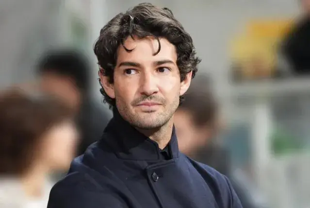 Alexandre Pato comprou 70 por cento do clube Northampton Town na quarta divisão inglesa. A chegada dele traz um ponto d…