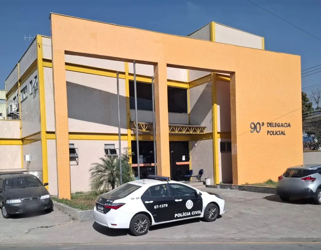 Um casal foi preso em Barra Mansa após suspeita de roubo ocorrido em Volta Redonda. A polícia achou materiais da vítima…