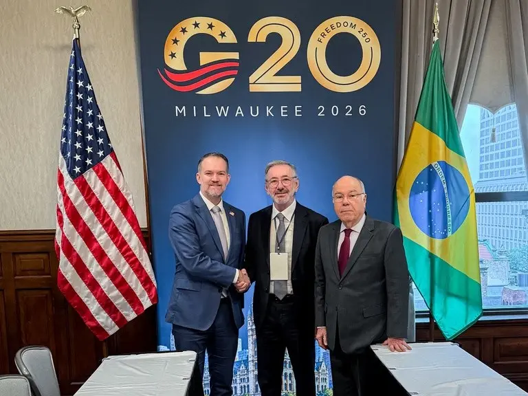 Milwaukee, onde estão os ministros brasileiros e o Representante de Comércio dos Estados Unidos. Montaram um grupo de t…