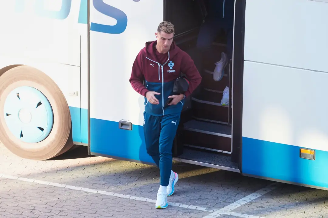 Cristiano Ronaldo, em Portugal, detonou o projeto da seleção, saindo de campo durante o aquecimento em Oslo. Essa atitu…