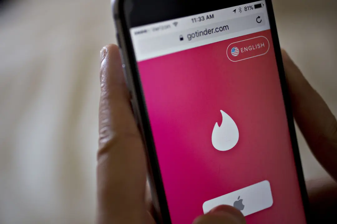 Tinder lança o Group Hangouts nos Estados Unidos, um recurso novo para encontros em grupo. Parece uma tentativa de tira…